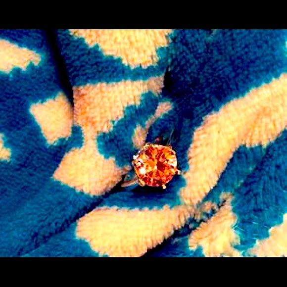 Simulated morganite ring, sterling silver, sizes eight and seven :
U pick - Picture 14 of 14